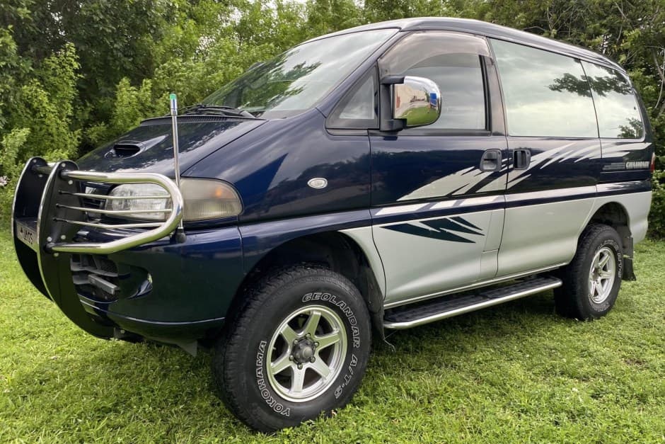 1997 Mitsubishi Delica sold for $13,000