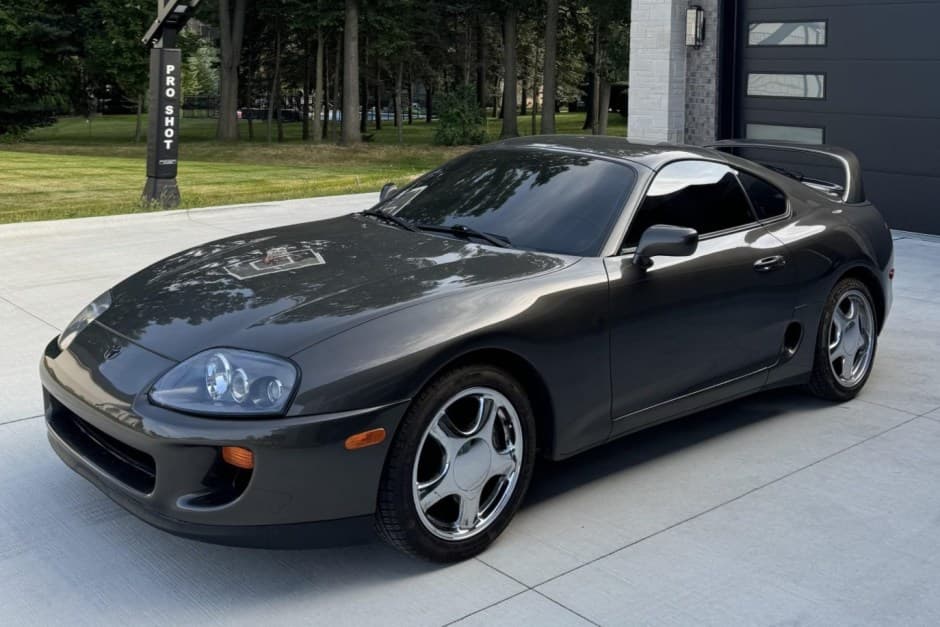 1994 Toyota Supra A80 (1993-2002) sold for $64,001