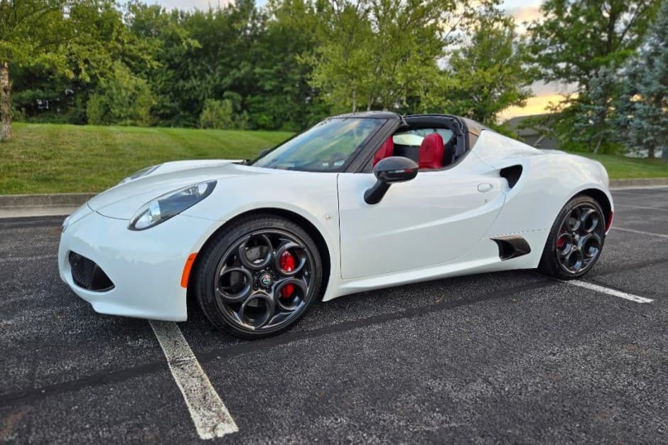 2020 Alfa Romeo 4C sold for $72,500