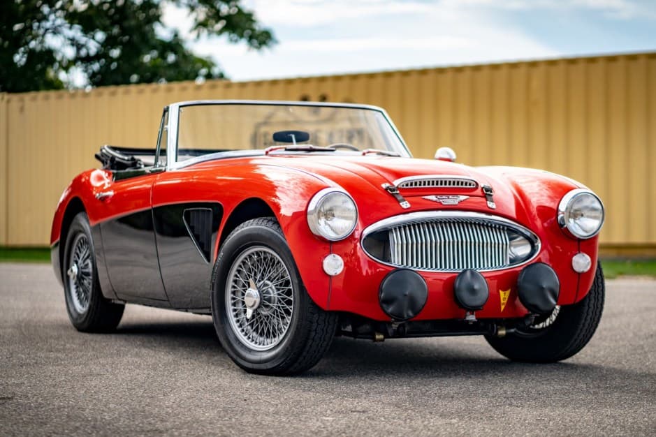 1965 Austin-Healey 3000 sold for $29,250