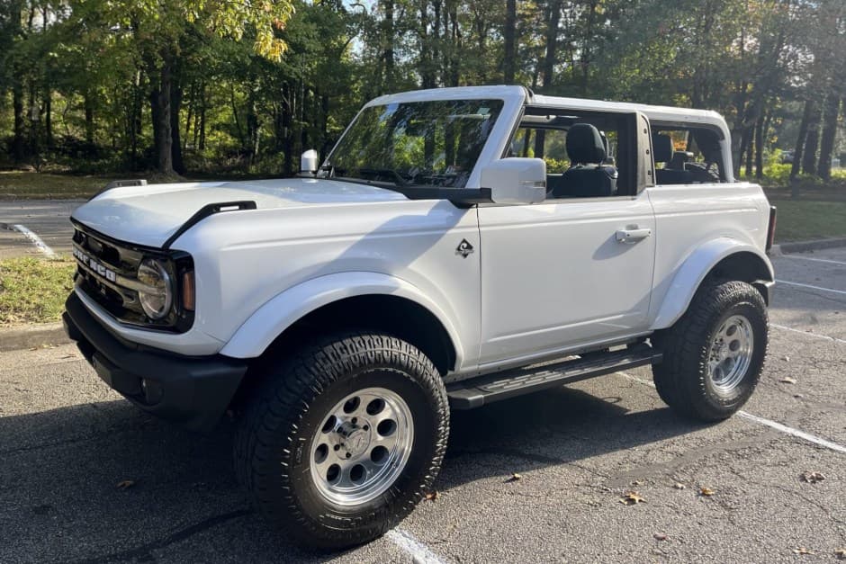 2022 Ford Bronco U725 sold for $42,000