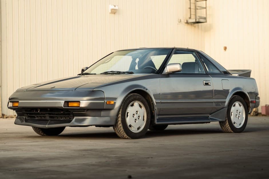 1989 Toyota AW11 MR2 sold for $9,000
