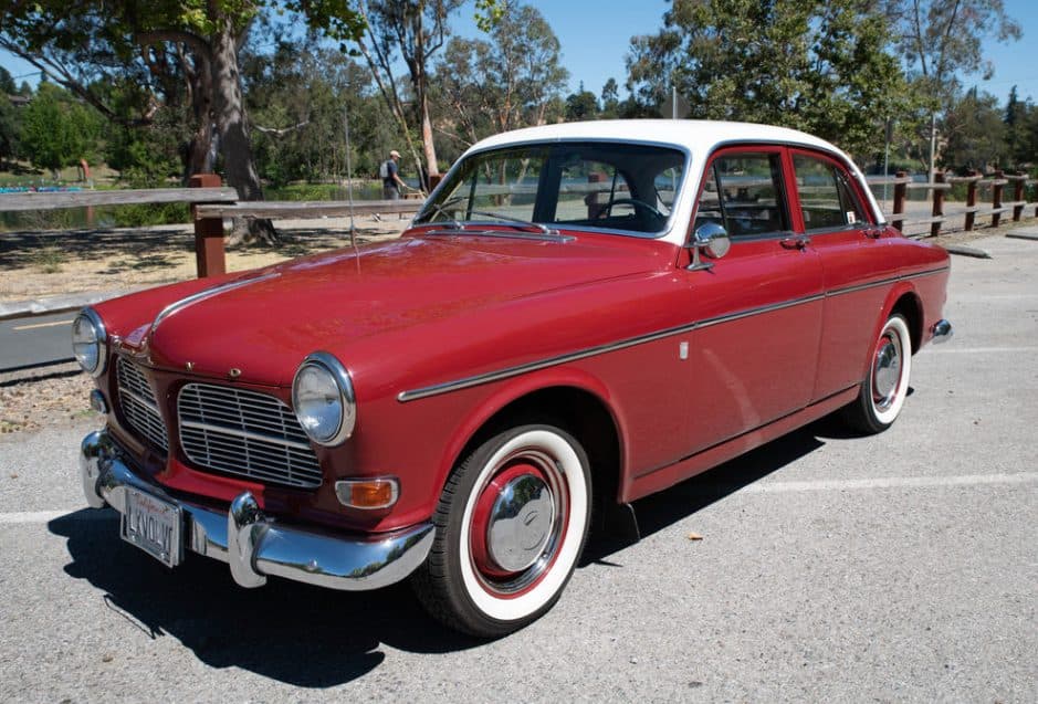 1960 Volvo Amazon sold for $6,100