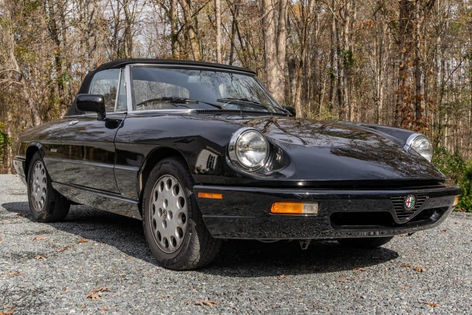 1991 Alfa Romeo 105/115 Spider Series 4 sold for $7,100