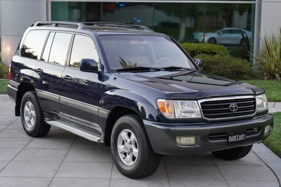 1999 Toyota Land Cruiser 100-Series sold for $26,500