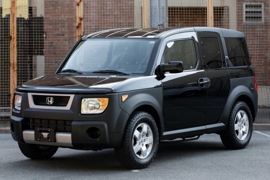 2005 Honda Element sold for $17,500