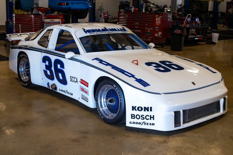 1982 Porsche 924 sold for $89,999