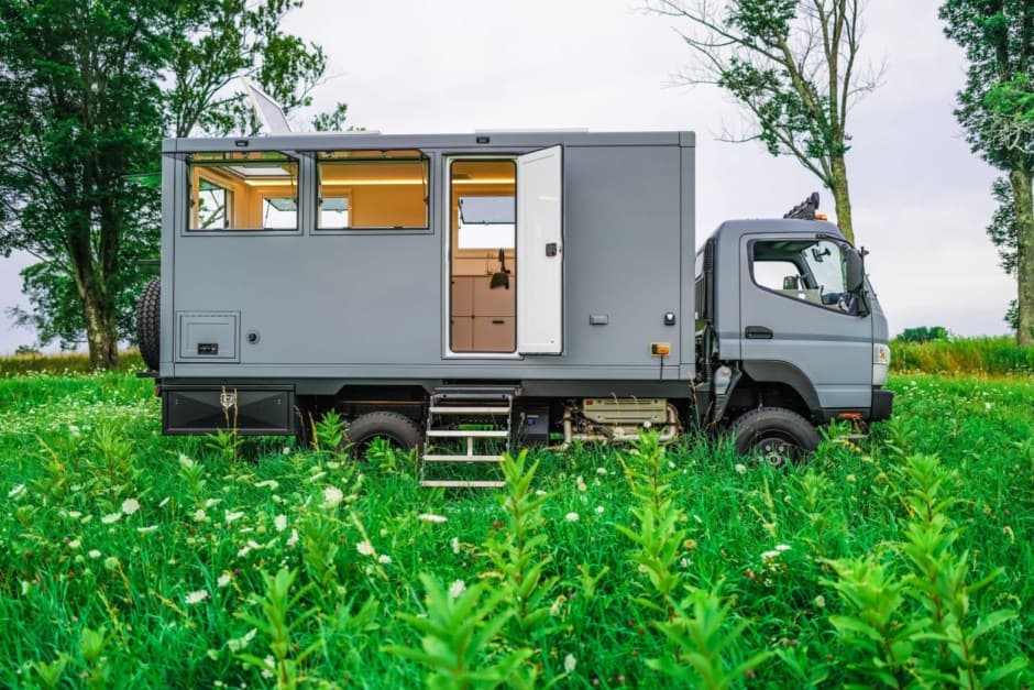2017 Mitsubishi Canter sold for $140,000