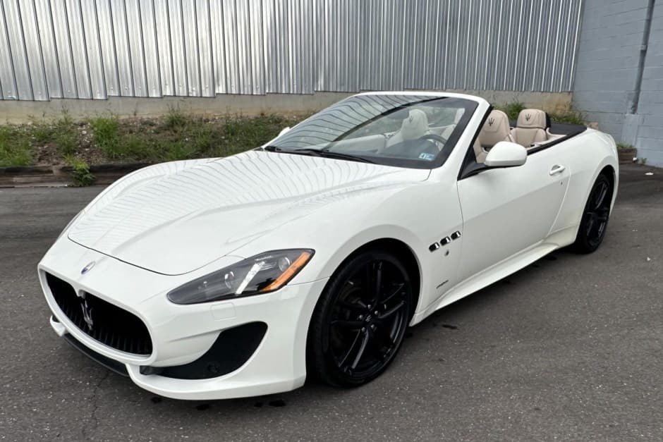 2015 Maserati GranTurismo sold for $42,250