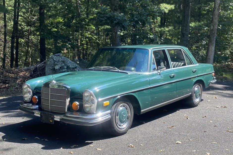 1973 Mercedes-Benz W108 & W109 sold for $4,000