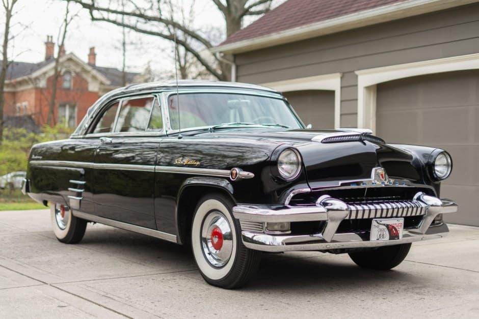 1954 Mercury Monterey sold for $23,250