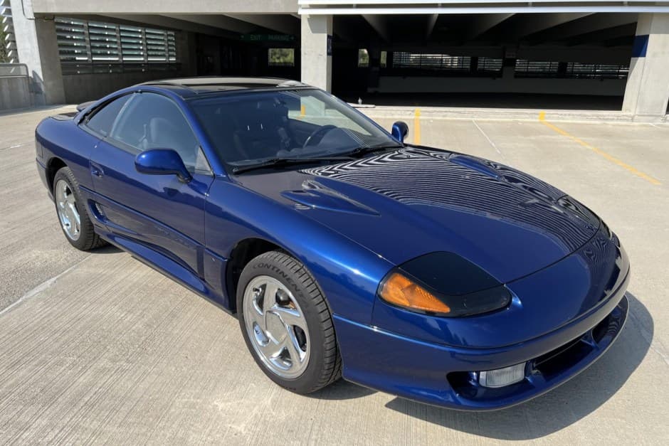 1993 Dodge Stealth sold for $8,400