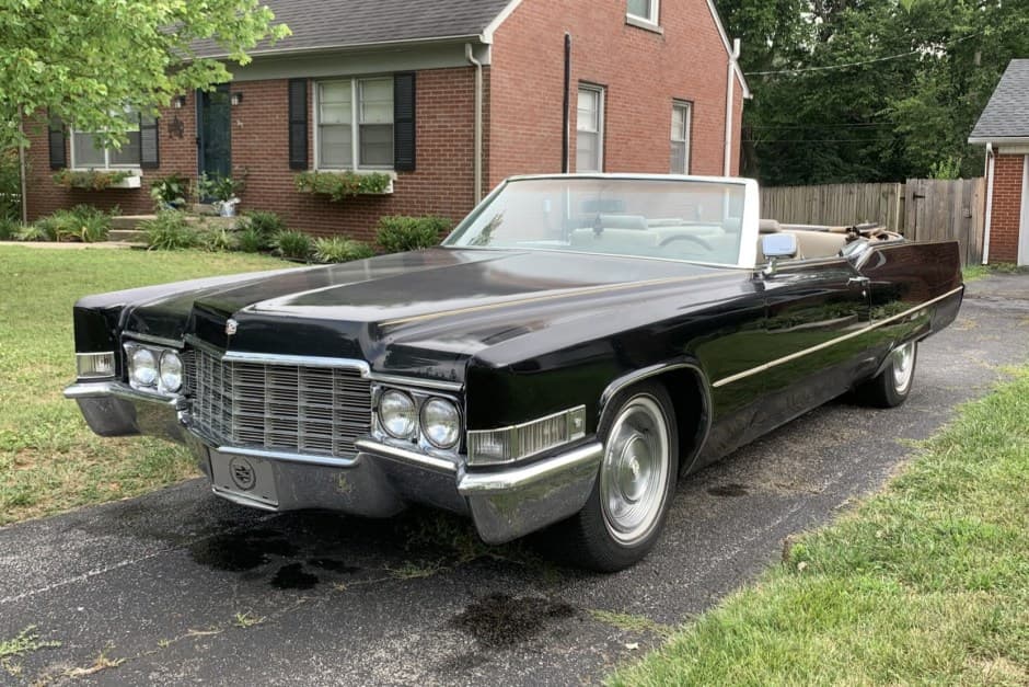 1969 Cadillac DeVille sold for $9,900