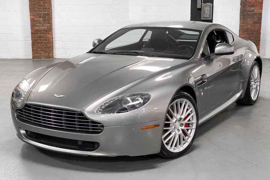 2011 Aston Martin V8 Vantage (2006+) sold for $40,555