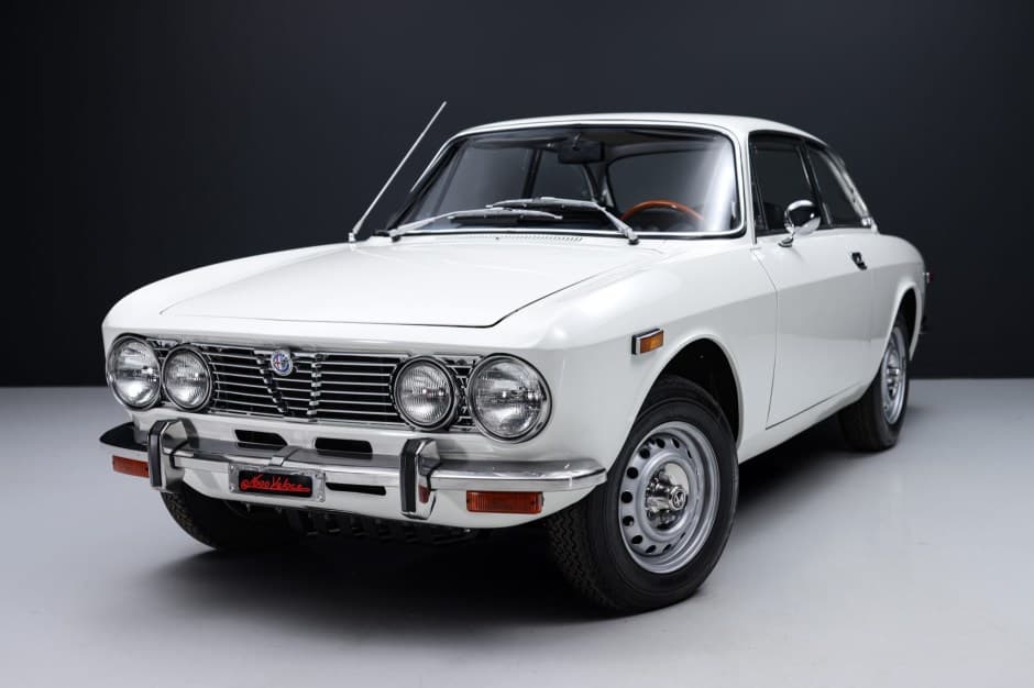 1972 Alfa Romeo 105/115 Series Coupe sold for $50,000