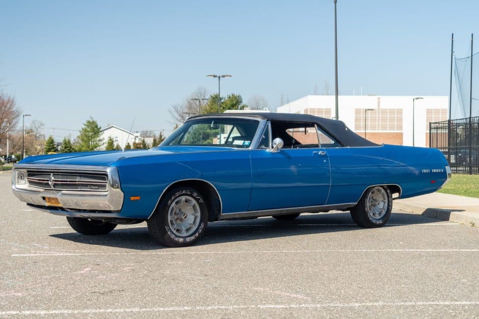 1969 Chrysler 300 Non-Letter Series (1962-1972) sold for $8,650