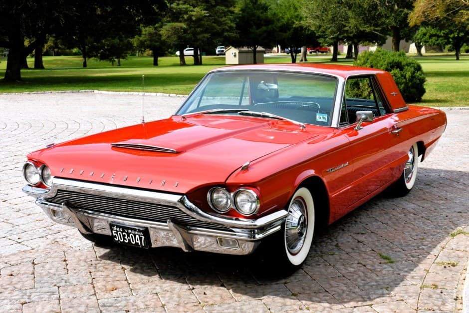 1964 Ford Thunderbird (1955-1957) sold for $11,850