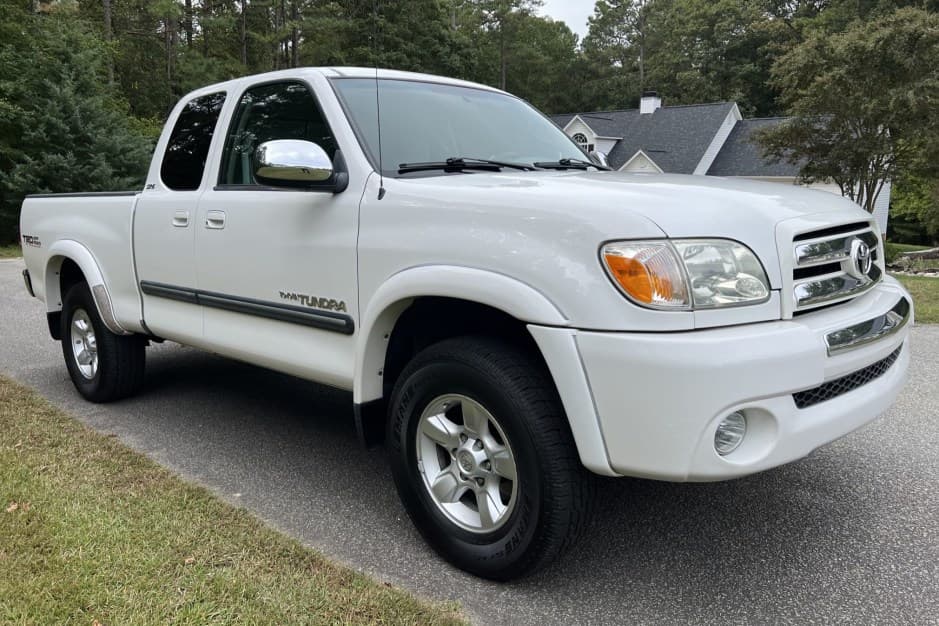 2005 Toyota Tundra (XK30/XK40 2000-2006) sold for $25,000