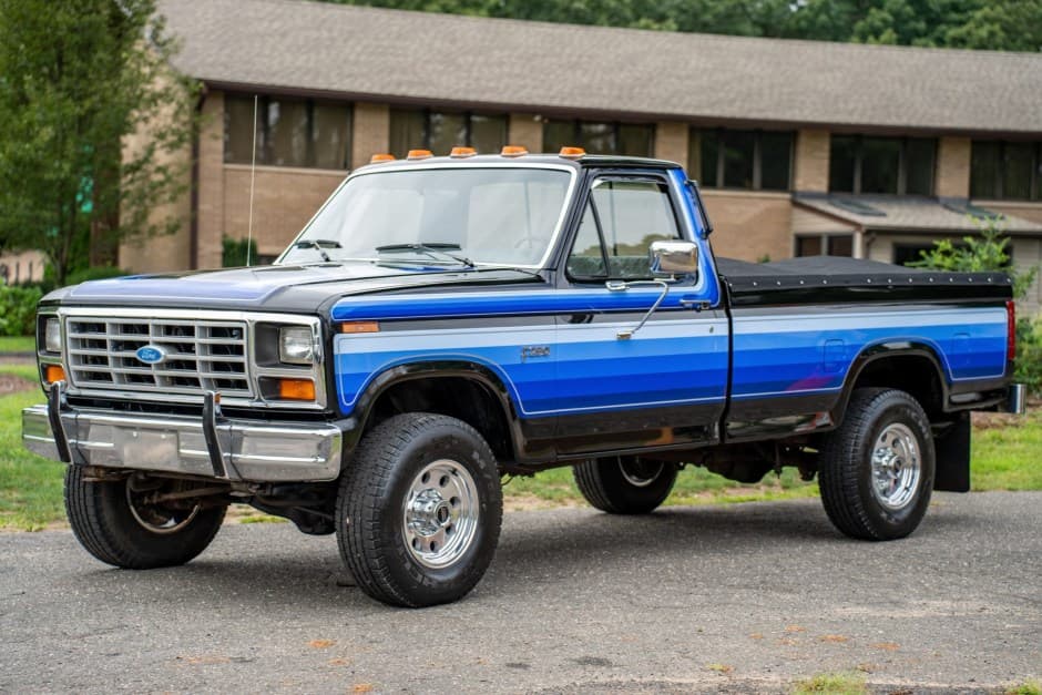 1984 Ford F-Series 1987-1991 sold for $13,500