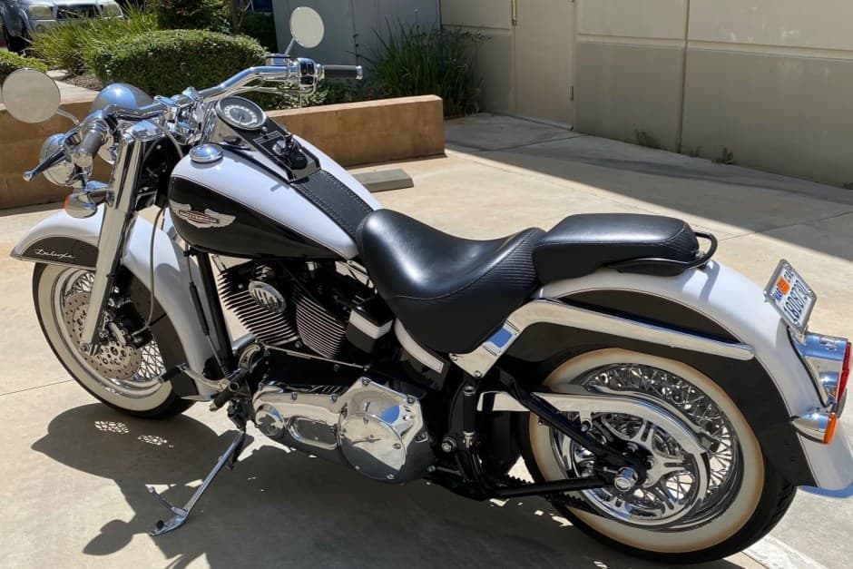 2006 Harley-Davidson Softail sold for $17,666