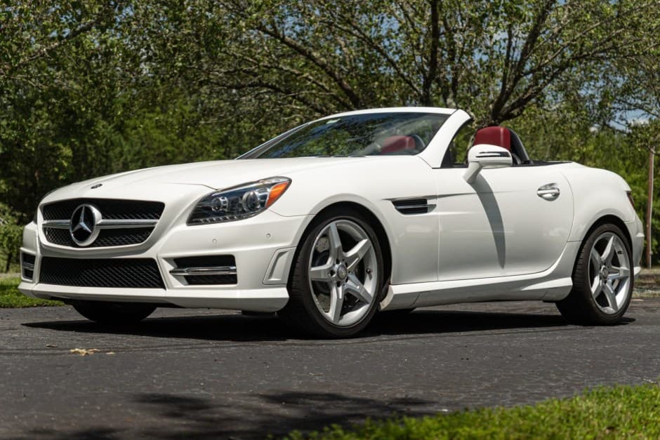 2015 Mercedes-Benz SLK-Class sold for $22,250