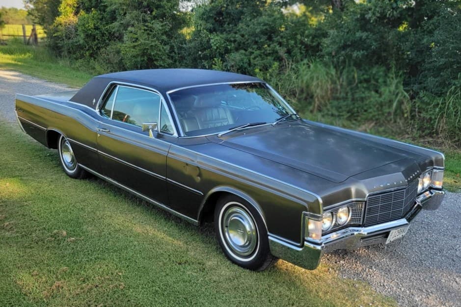 1969 Lincoln Continental (1961-1969) sold for $12,750