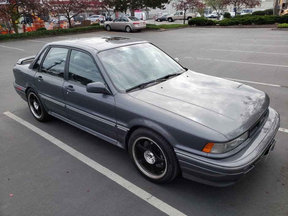 1992 Mitsubishi Lancer Evolution sold for $11,250