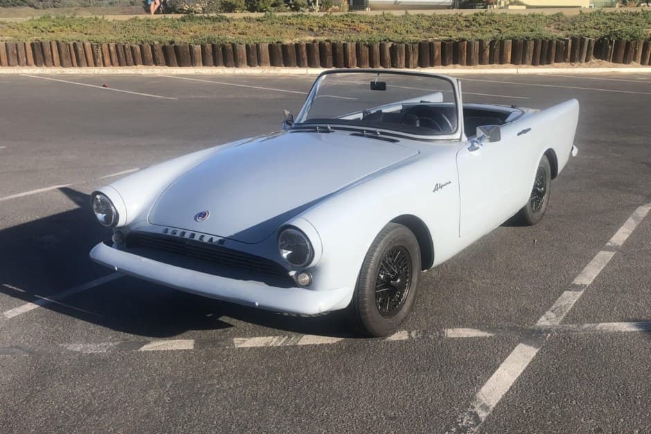 1963 Sunbeam Alpine sold for $10,250