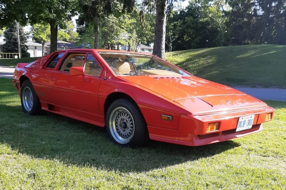 1985 Lotus Esprit sold for $15,500