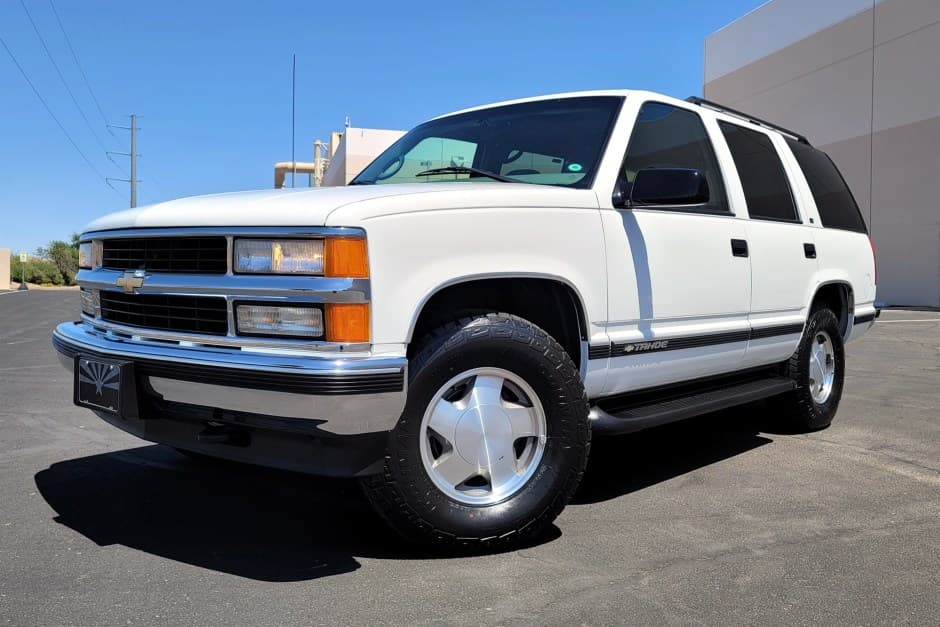 1999 Chevrolet Tahoe GMT400 sold for $18,500