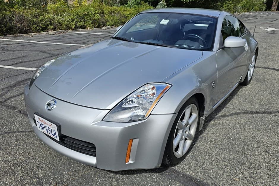 2003 Nissan 350Z sold for $10,500