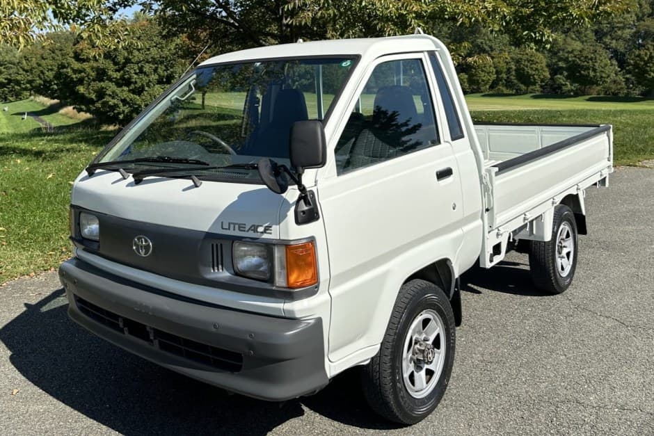 1997 Toyota LiteAce & TownAce sold for $13,250