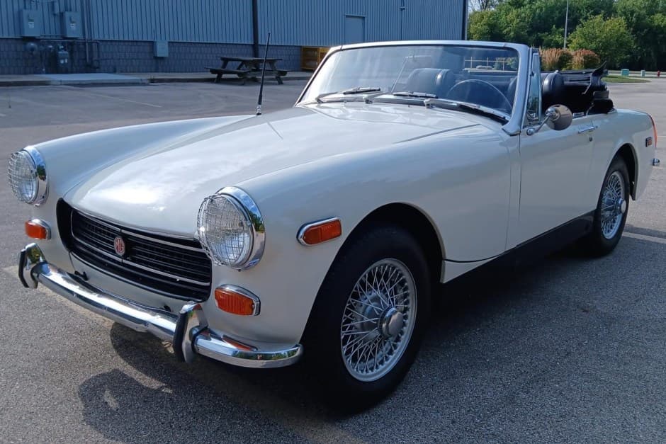 1973 MG Midget sold for $6,000