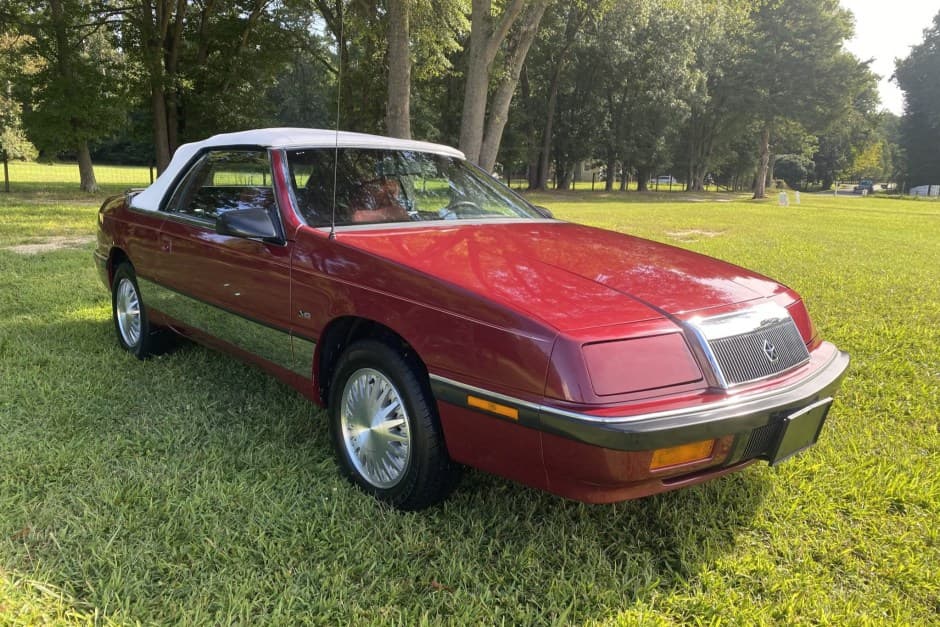 1991 Chrysler LeBaron sold for $8,100