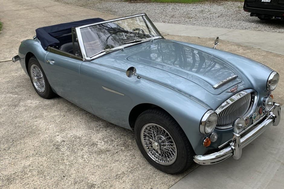 1965 Austin-Healey 3000 sold for $69,000