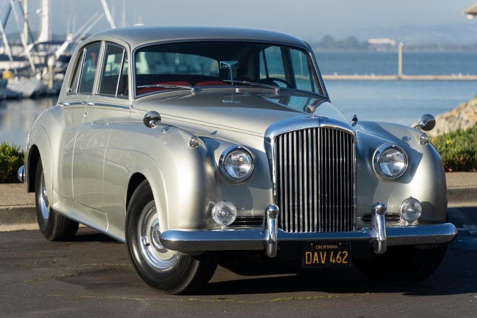 1960 Bentley S-Type sold for $51,001