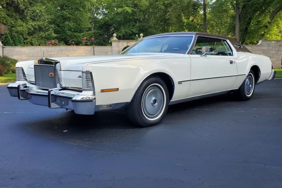 1974 Lincoln Continental Mark IV (1972-1976) sold for $28,000