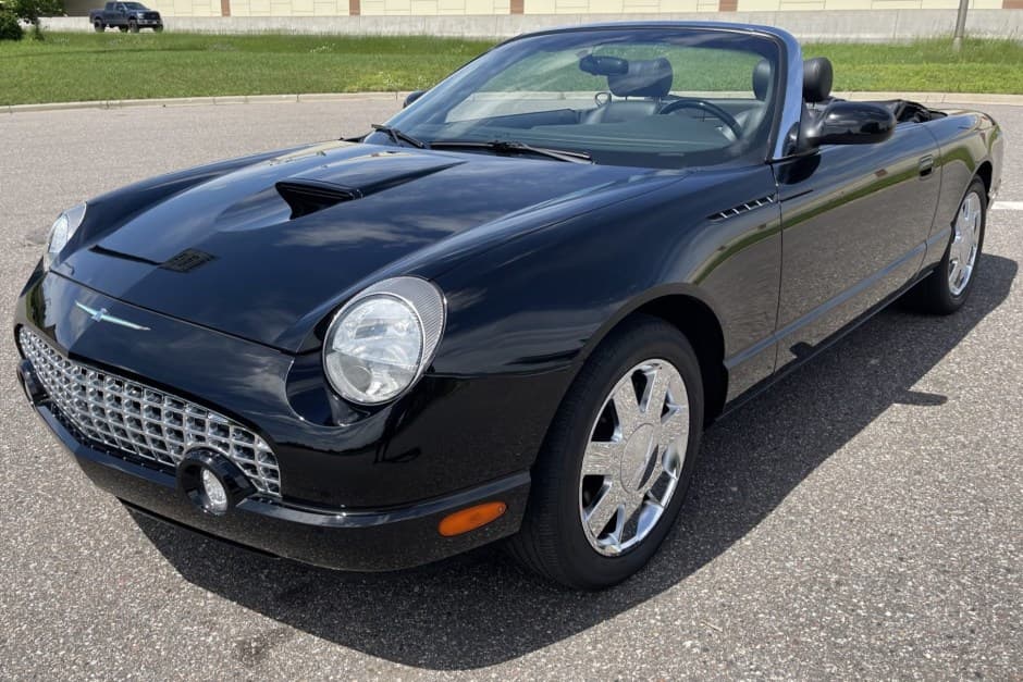 2002 Ford Thunderbird (2002-2005) sold for $15,000