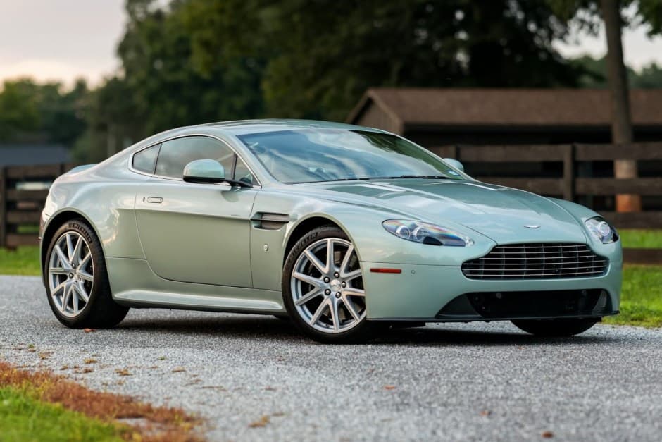 2012 Aston Martin V8 Vantage (2006+) sold for $61,007