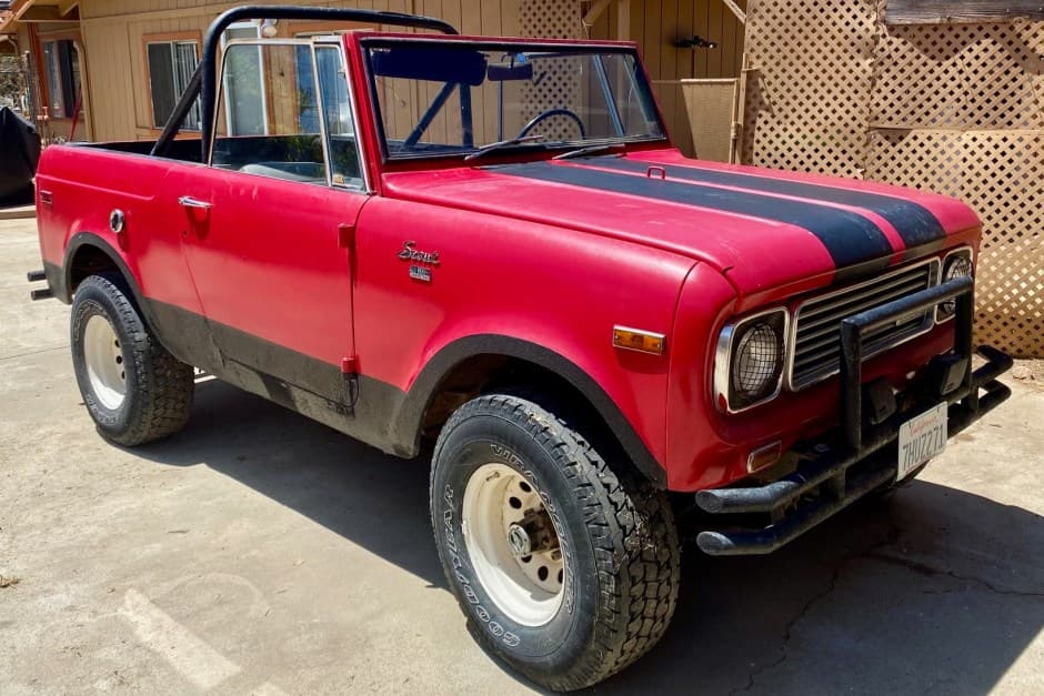 1969 International Harvester Scout sold for $2,806