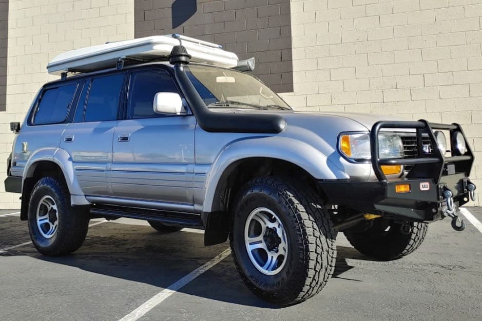 1997 Lexus LX450 sold for $23,899