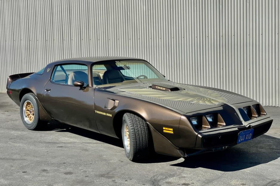 1979 Pontiac Firebird (1970-1981) sold for $16,500