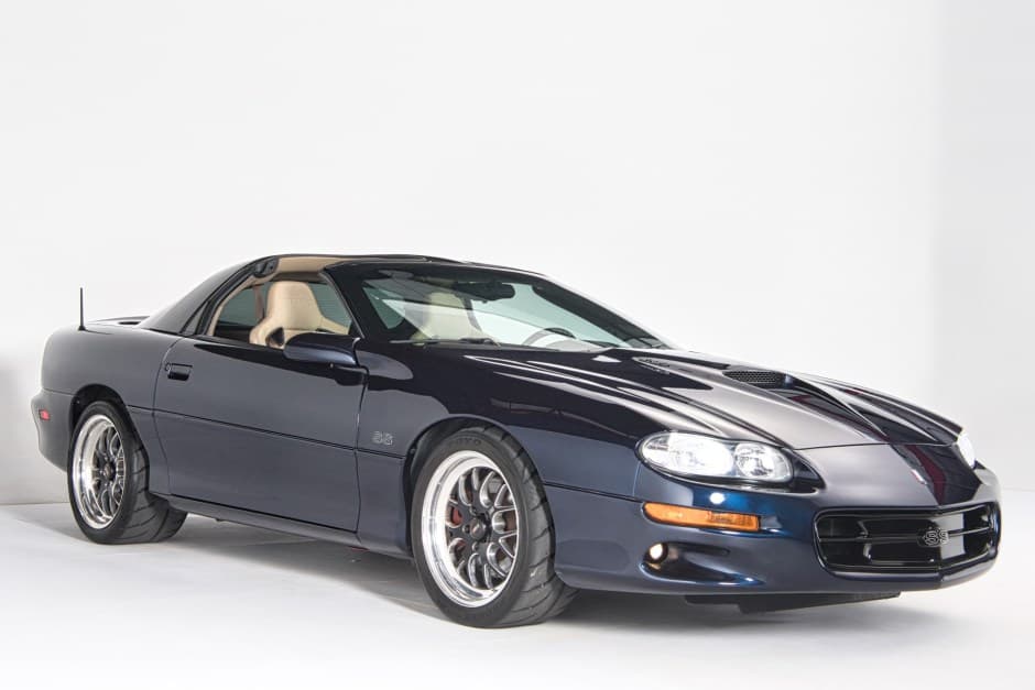 2000 Chevrolet Camaro 4th Generation 1993-2002 sold for $27,500
