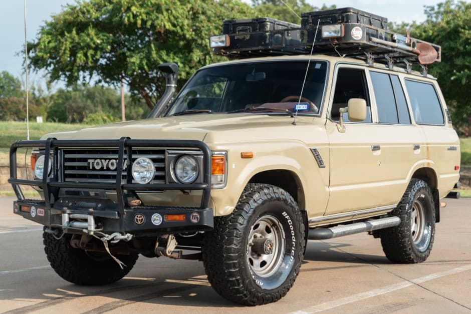 1986 Toyota Land Cruiser 60-Series sold for $18,250
