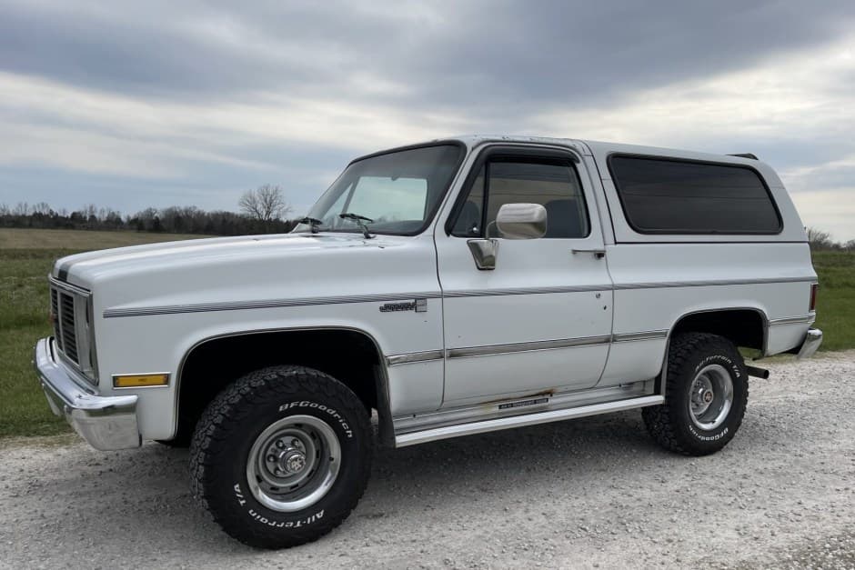 1987 GMC Jimmy (1973-1991) sold for $8,100