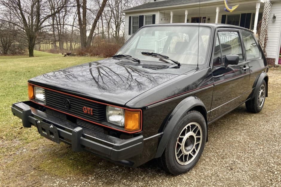 1983 Volkswagen GTI Mk1 sold for $19,300