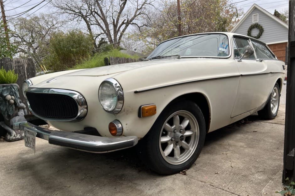 1973 Volvo 1800ES sold for $6,500