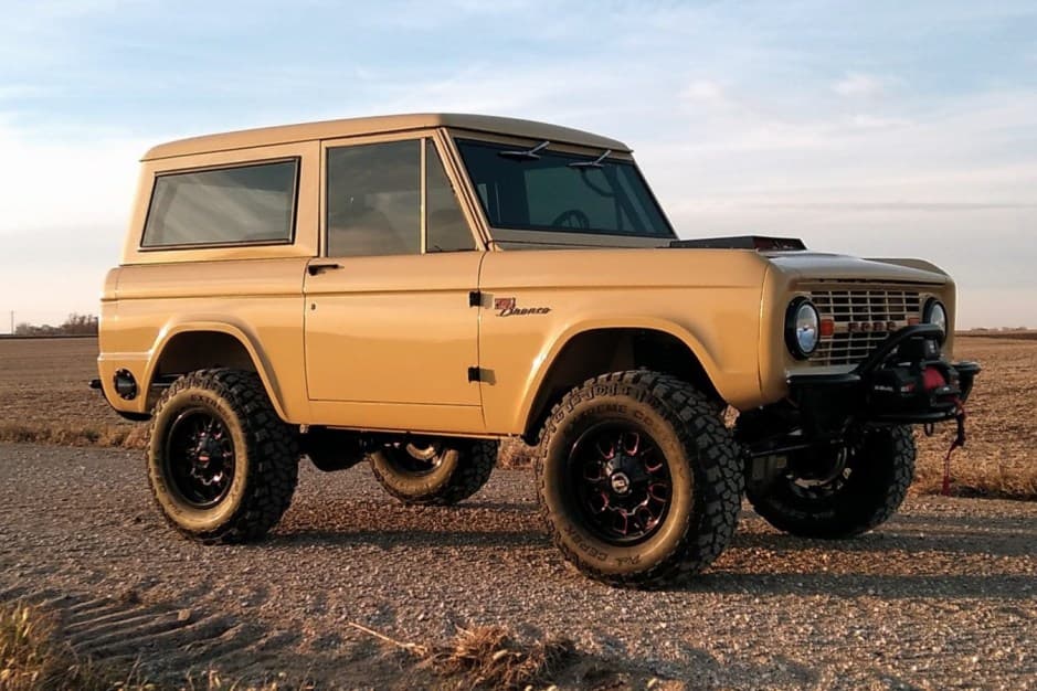 1974 Ford Bronco U13/U14/U15 1966-1977 sold for $105,000