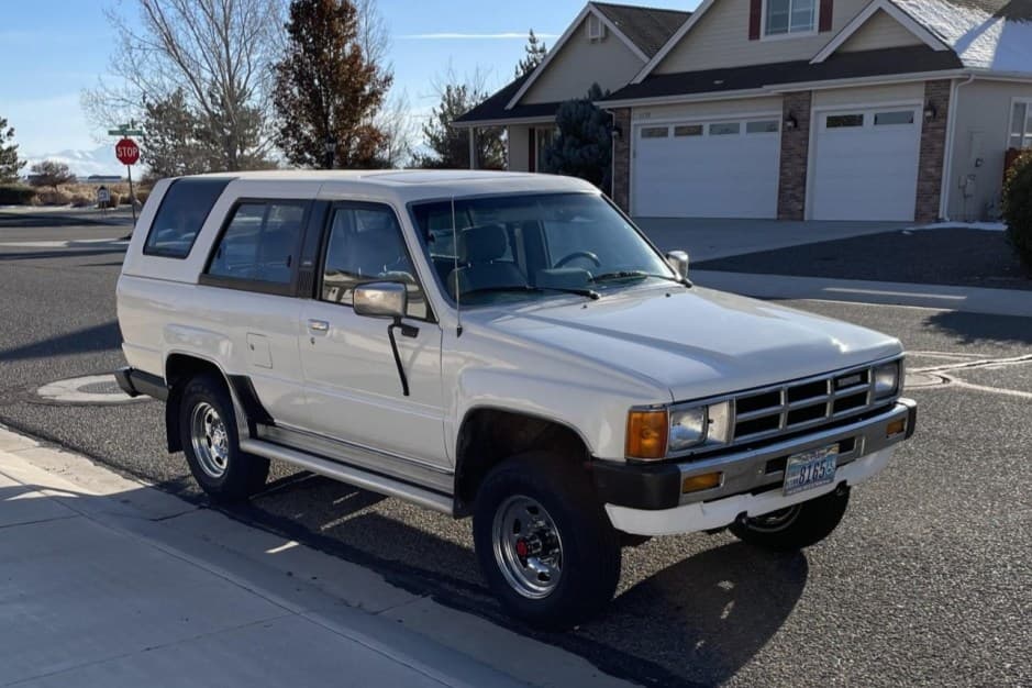 1985 Toyota 4Runner (N60) sold for $15,500