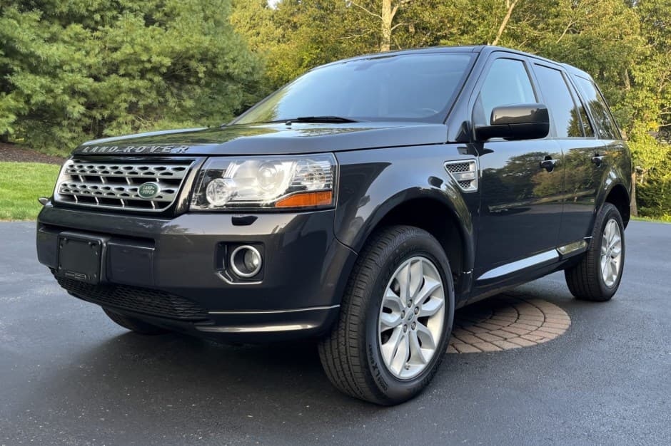2013 Land Rover  sold for $16,550